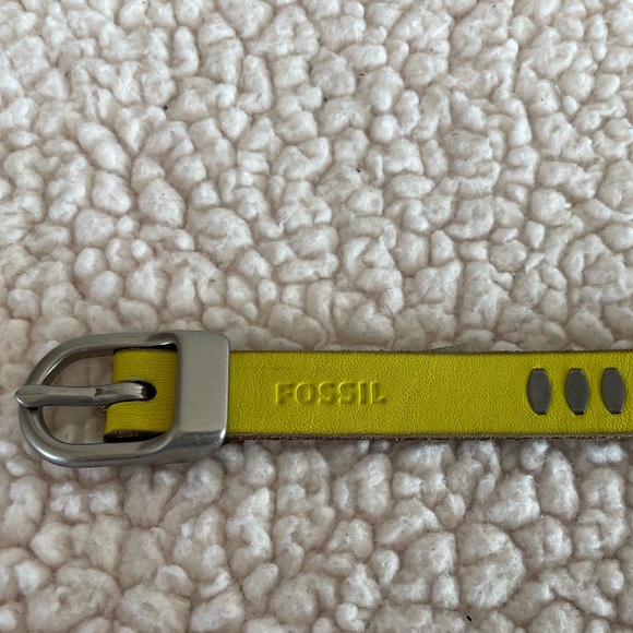 Fossil Metal Rivet Leather Belt - Picture 3 of 7